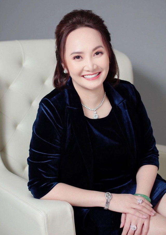 Điểm danh những ái nữ nhà đại gia vừa đẹp vừa giàu - Hình 2 Diem danh nhung ai nu nha dai gia vua dep vua giau-Hinh-2