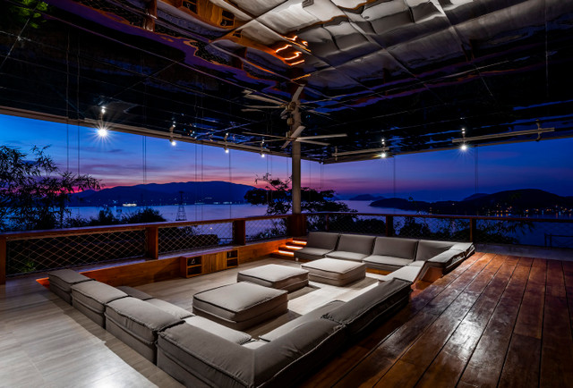 Bên trong căn biệt thự hướng biển đẹp ngỡ ngàn ở Nha Trang - Hình 3 Ben trong can biet thu huong bien dep ngo ngan o Nha Trang-Hinh-3