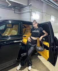 Khối tài sản khủng của em út Blackpink - Hình 8 Khoi tai san khung cua em ut Blackpink-Hinh-8