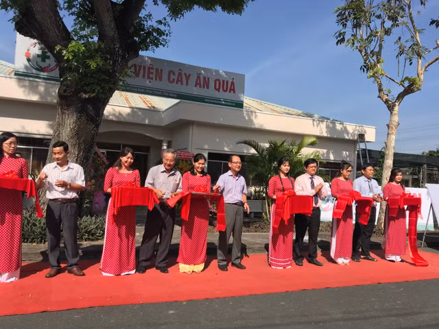 Tap doan Loc Troi ra mat Benh vien cay an qua dau tien o Viet Nam-Hinh-2
