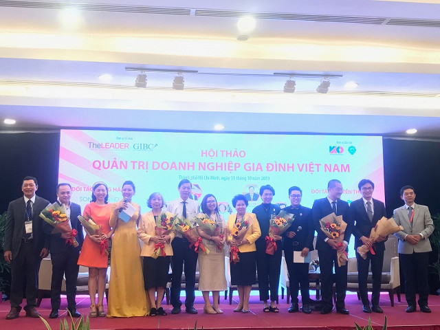 Doanh nghiệp gia đình ở Việt Nam: Luôn sợ người ngoài học lỏm bí quyết kinh doanh Doanh nghiep gia dinh o Viet Nam: Luon so nguoi ngoai hoc lom bi quyet kinh doanh