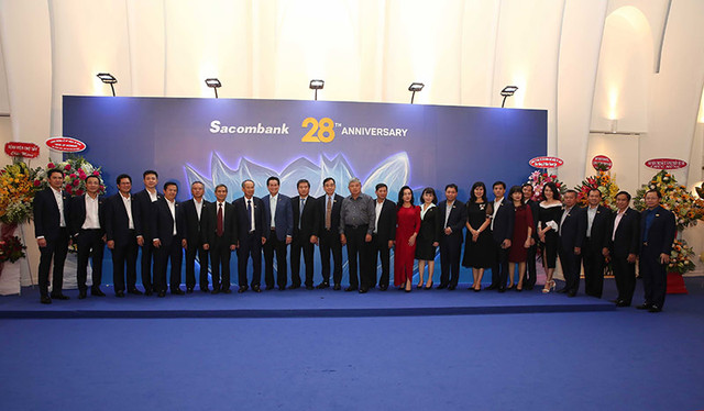 Đại gia Đặng Văn Thành sẽ về chăm lại 'đứa con' Sacombank sau 7 năm xa cách? Dai gia Dang Van Thanh se ve cham lai 'dua con' Sacombank sau 7 nam xa cach?