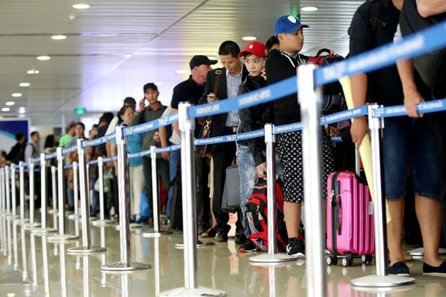 Vé máy bay Tết Nguyên đán 2020 giá 200.000 đồng có dễ mua? Ve may bay Tet Nguyen dan 2020 gia 200.000 dong co de mua?