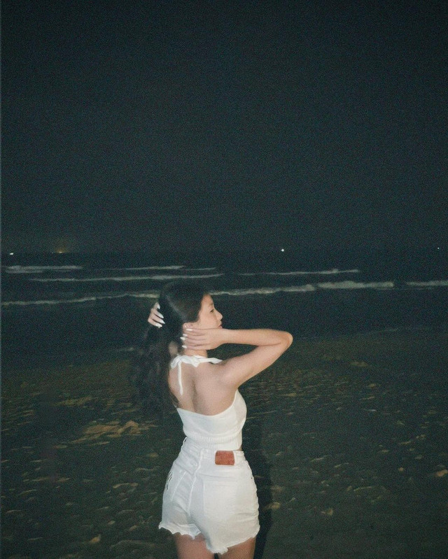 Cận cảnh nét đẹp như 'thần tiên tỷ tỷ' của con gái 'hoa khôi' bóng chuyền Kim Huệ - Hình 7 Can canh net dep nhu 'than tien ty ty' cua con gai 'hoa khoi' bong chuyen Kim Hue-Hinh-7