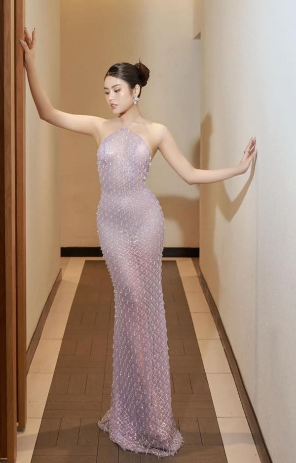 Danh tính hotgirl được thiếu gia Nghiêm Đức khóa môi - Hình 8 Danh tinh hotgirl duoc thieu gia Nghiem Duc khoa moi-Hinh-8