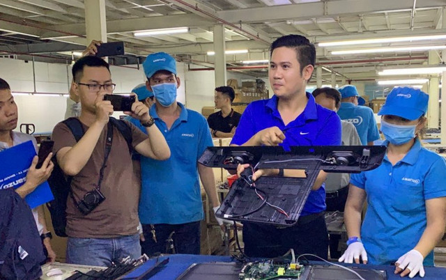Giữa nghi vấn dùng hàng Trung Quốc gắn nhãn Việt, CEO 8x của Asanzo nói gì? Giua nghi van dung hang Trung Quoc gan nhan Viet, CEO 8x cua Asanzo noi gi?