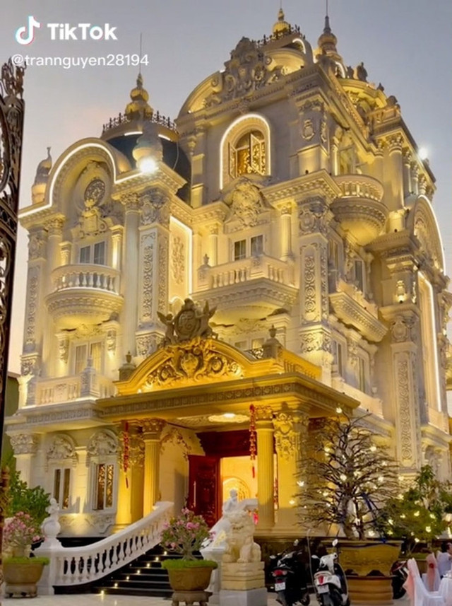 Đại gia Long An chi hàng chục tỷ xây lâu đài dát vàng Dai gia Long An chi hang chuc ty xay lau dai dat vang