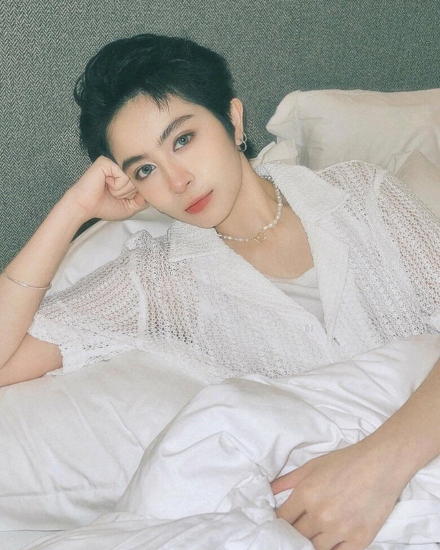 Bên trong cơ ngơi rộng rãi của gia đình Gil Lê - Hình 2 Ben trong co ngoi rong rai cua gia dinh Gil Le-Hinh-2