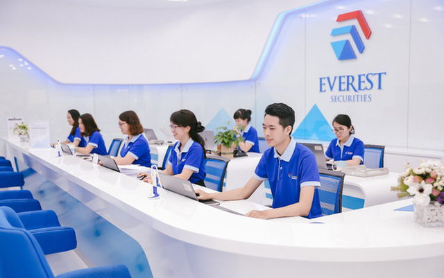 Cựu Chủ tịch Chứng khoán Everest đã bán hết 10% vốn EVS Cuu Chu tich Chung khoan Everest da ban het 10% von EVS