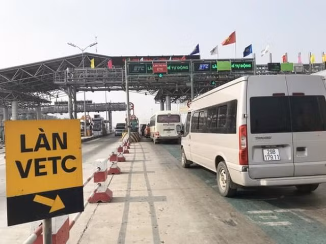 Du thua lo nang nhung Tasco van rot 200 ty dong vao T’Hospital