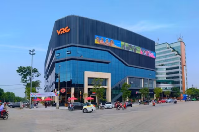 Vo sep VRC bi phat 55 trieu dong do khong bao cao giao dich