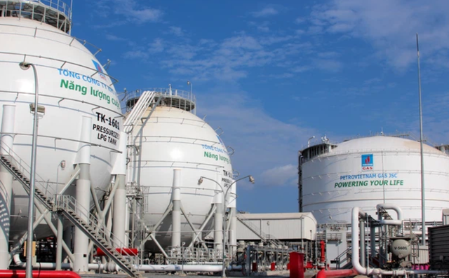 PVX lỗ luỹ kế hơn 4.000 tỷ đồng đến cuối tháng 6 PVX lo luy ke hon 4.000 ty dong den cuoi thang 6