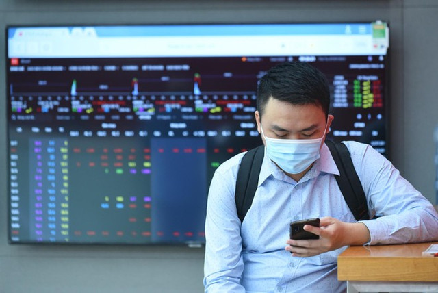 Chứng khoán ngày 18/4: Cổ phiếu nào nên chú ý? Chung khoan ngay 18/4: Co phieu nao nen chu y?