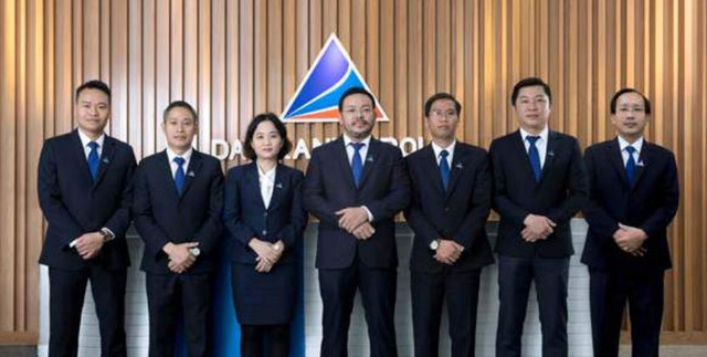 Hàng loạt lãnh đạo Đất Xanh đua nhau 'chốt lời' cổ phiếu tại mức giá đỉnh Hang loat lanh dao Dat Xanh dua nhau 'chot loi' co phieu tai muc gia dinh