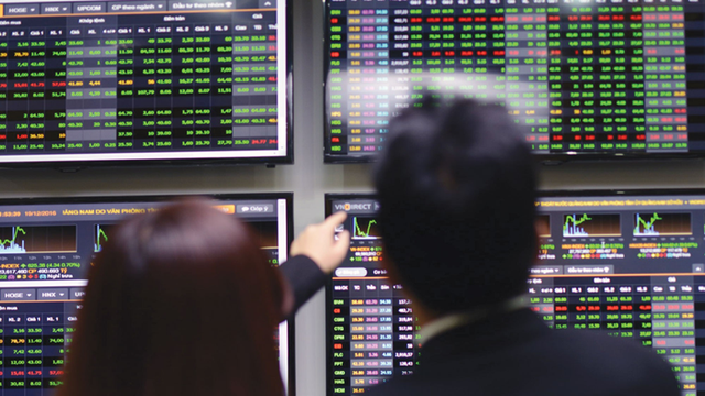 Chứng khoán ngày 8/3: Cổ phiếu nào nên chú ý? Chung khoan ngay 8/3: Co phieu nao nen chu y?
