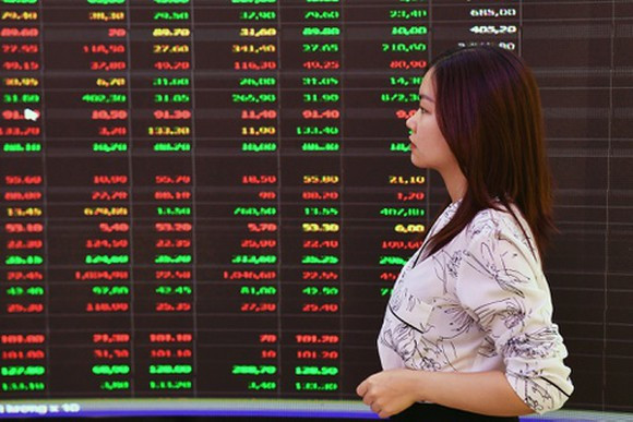 Chứng khoán ngày 10/12: Cổ phiếu nào nên chú ý? Chung khoan ngay 10/12: Co phieu nao nen chu y?