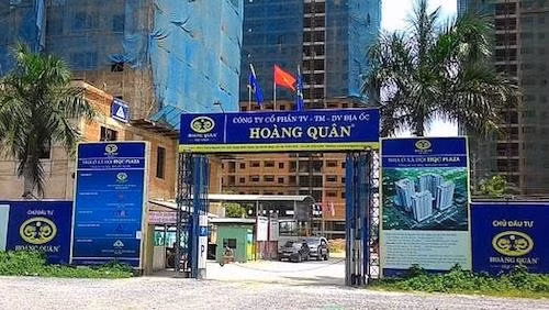 Thi gia HQC chua den 3.000 dong, mot co dong am tham gom va nam den 9% von