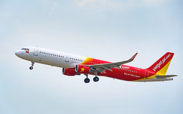 Vietjet lai 123 ty dong trong quy 1, coc hon 7.400 ty dong mua tau bay