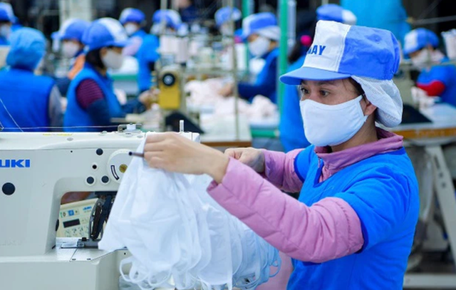 Vingroup vừa bán xong 12 triệu cổ phiếu VGT, thu về 227 tỷ đồng Vingroup vua ban xong 12 trieu co phieu VGT, thu ve 227 ty dong