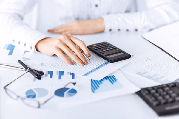 Cong ty co dien lanh REE bi phat thue hon 1,3 ty dong