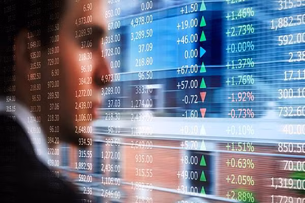 Mot co dong cua TEG bi phat gan 100 trieu dong