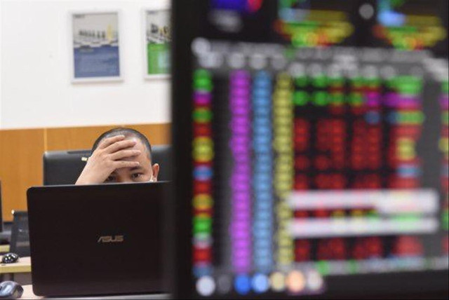 Chứng khoán ngày 7/2: Cổ phiếu nào nên chú ý phiên đầu năm Nhâm Dần? Chung khoan ngay 7/2: Co phieu nao nen chu y phien dau nam Nham Dan?