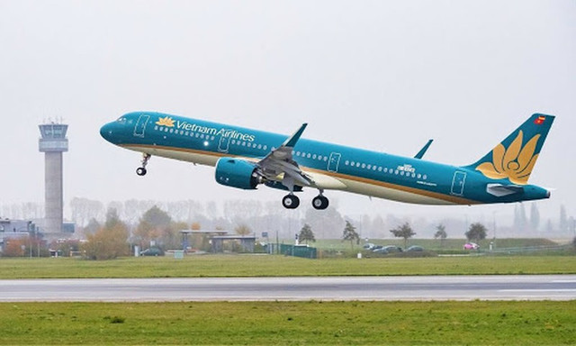 Vietnam Airlines báo lỗ khủng quý 1 gần 5.000 tỷ, nâng lỗ luỹ kế lên hơn 14.000 ty Vietnam Airlines bao lo khung quy 1 gan 5.000 ty, nang lo luy ke len hon 14.000 ty