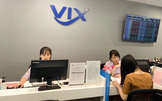 Chứng khoán VIX tiếp tục xin tăng vốn khi mới huy động xong gần 1.300 tỷ đồng Chung khoan VIX tiep tuc xin tang von khi moi huy dong xong gan 1.300 ty dong