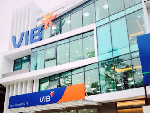 Người nhà lãnh đạo Ngân hàng VIB bị phạt 70 triệu đồng Nguoi nha lanh dao Ngan hang VIB bi phat 70 trieu dong