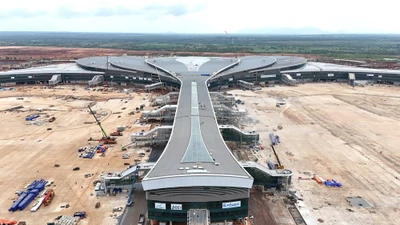 Nhà thầu dự án sân bay Long Thành bị hủy tư cách công ty đại chúng