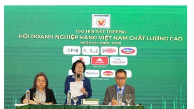 Bà Vũ Kim Hạnh: 80% hàng bán trên mạng là giả, nhái 