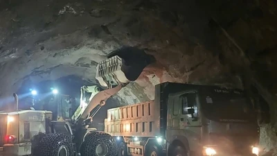 Thông hầm trái đèo Phượng Hoàng cao tốc Khánh Hoà - Buôn Ma Thuột