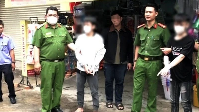 Khánh Hòa bắt giữ hai nghi can vụ án mạng vì xin tiền