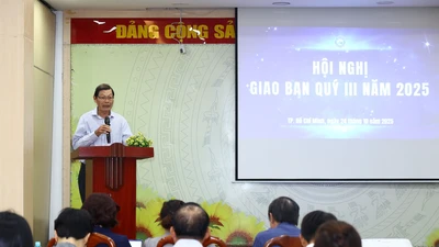 Lãnh đạo Hiệp hội DN TPHCM: Các thủ tục liên quan đến giấy phép đang rất chậm