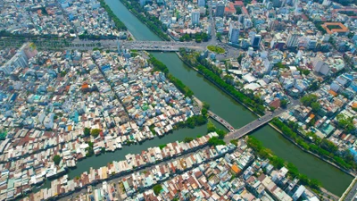 Khởi công hai gói thầu lớn dự án hơn 17.000 tỷ cải tạo rạch ô nhiễm bậc nhất TP HCM