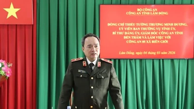 Thiếu tướng Trương Minh Đương, Ủy viên Ban Thường vụ Tỉnh ủy, Bí thư Đảng ủy, Giám đốc Công an tỉnh Lâm Đồng phát biểu tại buổi kiểm tra.