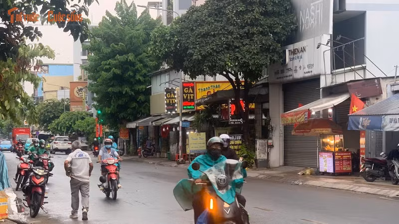 TP HCM đón mưa rào hiếm hoi sau đợt nắng nóng kéo dài