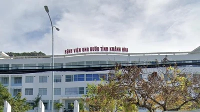 Đấu thầu hạ tầng EMR tại Khánh Hòa: Ưu thế thuộc về ai? 