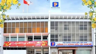 Hé mở diễn biến đấu thầu tại Petrolimex Cần Thơ: Nhóm nhà thầu quen mặt "lên ngôi" [Kỳ 1]