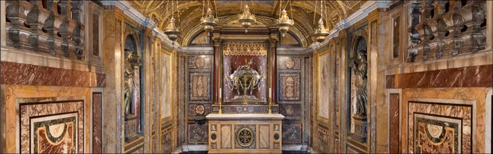 Khoảng năm 400, Thánh Jerome cũng nhắc đến Máng cỏ Thánh và các cuộc hành hương đến Hang động Giáng sinh, xác nhận địa điểm tôn kính tại Bethlehem. Kể từ khi được đưa đến Rome vào thế kỷ thứ 7, máng cỏ vẫn được lưu giữ tại nhà thờ Santa Maria Maggiore. Ảnh: basilicasantamariamaggiore.va.