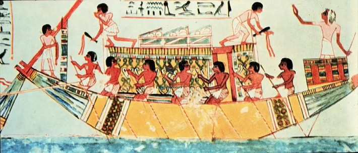 Những dòng chữ khắc trên cột buồm cũng giúp các nhà khảo cổ suy đoán con tàu có khả năng được đóng ngay ở Alexandria. Nó có khả năng bị chìm trong một loạt trận động đất và sóng thần kinh hoàng xảy ra vào năm 50 sau Công nguyên. Đền thờ Isis gần đó cũng bị phá hủy trong thảm họa này. Ảnh: EgyptaTours.