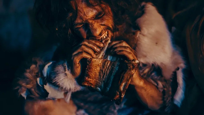 Người Neanderthal, họ hàng đã tuyệt chủng của chúng ta, thường được miêu tả là chỉ ăn thịt, không ăn trái cây, ngũ cốc hay rau xanh. Tuy nhiên, nghiên cứu mới chỉ ra chế độ ăn của người Neanderthal khá đa dạng. Người Neanderthal đã tuyệt chủng hơn 30.000 năm trước. Ảnh: Aleksei Gorodenkov via Alamy.