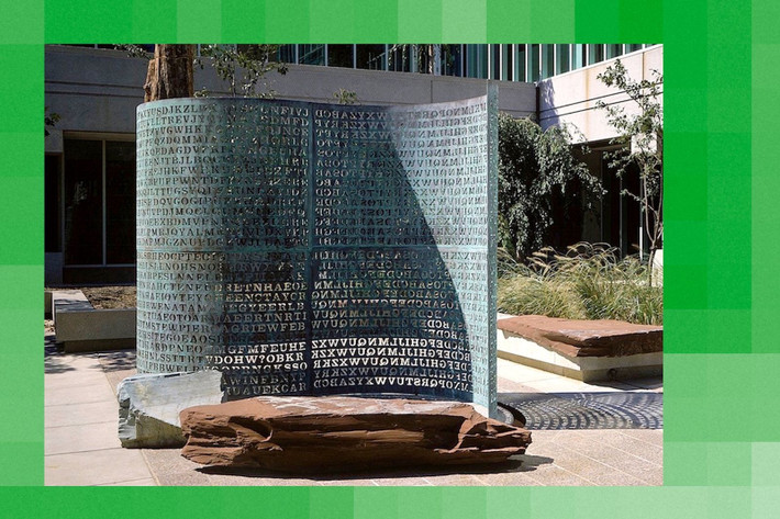 Jarett Kobek, phóng viên, nhà văn kiêm người giải mã nghiệp dư tại California, nhờ Richard Byrne - một người bạn sống ở Washington, tìm kiếm hồ sơ của Sanborn sau khi nghe tin nhà điêu khắc dự định bán đấu giá đoạn giải mã cuối cùng vào tháng tới. Ảnh: wired.