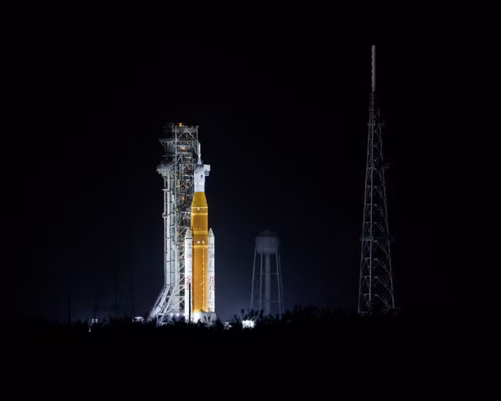 Giám đốc Isaacman cho biết thêm, NASA dự định sẽ thực hiện sứ mệnh Artemis II vào đầu hoặc cuối tháng 4. Ảnh: Cristóbal Herrera/EPA.