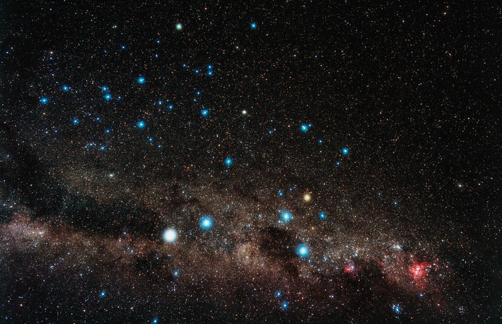 Tiến sĩ Chelsea Huang, nhà nghiên cứu của Đại học miền Nam Queensland (Australia) và là một trong các đồng tác giả nghiên cứu cho biết HD 137010 b có chu kỳ quỹ đạo tương tự Trái đất khi hoàn thành một vòng quay là khoảng 355 ngày. Ảnh: Eckhard Slawik/Science Photo Library/Getty Images.