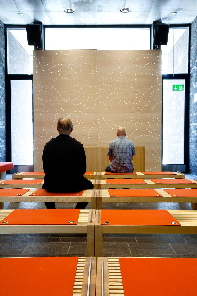 Nhà tù Halden cung cấp thức ăn cho tù nhân nhưng một số phạm nhân lựa chọn mua nguyên liệu ở cửa hàng thực phẩm trong tù để tự nấu nướng theo sở thích. Ảnh: Kriminalomsorgen - The Norwegian Correctional Service/Statsbygg.