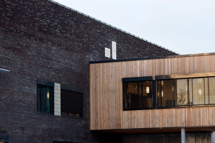 Đi vào hoạt động từ năm 2010, nhà tù Halden đã được mệnh danh là "nhà tù nhân đạo nhất thế giới". Điều này xuất phát từ việc nhà tù này hoạt động với trọng tâm là phục hồi nhân phẩm của tù nhân. Ảnh: Kriminalomsorgen - The Norwegian Correctional Service/Statsbygg.