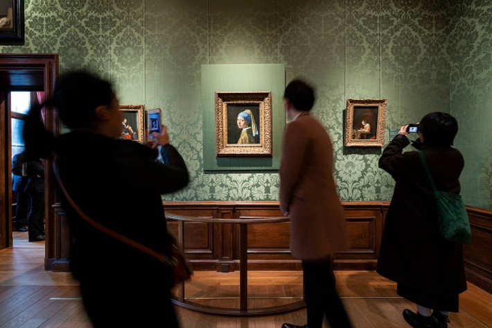 "Bức tranh có thể được vẽ trước hoặc sau lễ rửa tội của Magdalena", nhà nghiên cứu nghệ thuật Andrew cho hay. Ảnh: mauritshuis.