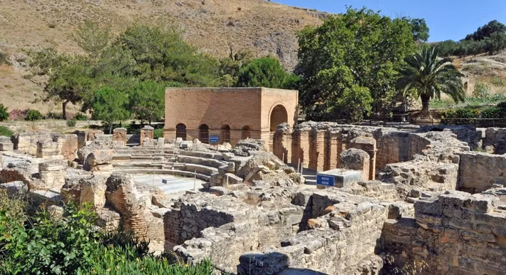 Các chuyên gia tin rằng tiếp tục nghiên cứu bức tượng lợn có thể cung cấp thêm thông tin về vai trò biểu tượng và chức năng thực tế mà các tác phẩm nghệ thuật tương tự có thể có ở Gortyna - một trong những thành phố hùng mạnh nhất ở Crete trong nhiều thế kỷ. Ảnh: athina-residence.com.