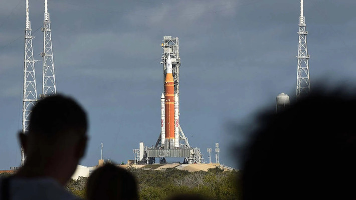 Sứ mệnh Artemis II là nỗ lực tiếp nối chương trình Apollo huyền thoại đã đưa 24 phi hành gia lên Mặt Trăng từ năm 1968 - 1972. Ảnh: Paul Hennessy/Anadolu via Getty Images.